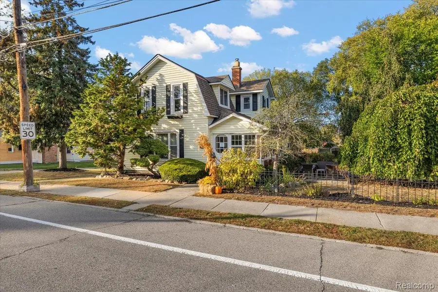 5815 Chicago Road, Warren, MI 48092 - #3