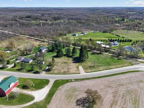 VL 2.79 Acres W M-36, Pinckney, MI 48169