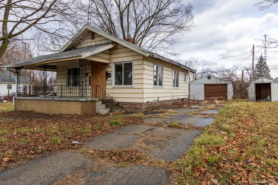 2434 Mackin Road, Flint, MI 48504 - #2