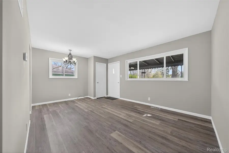 5357 Sashabaw Road, Clarkston, MI 48346 - #3