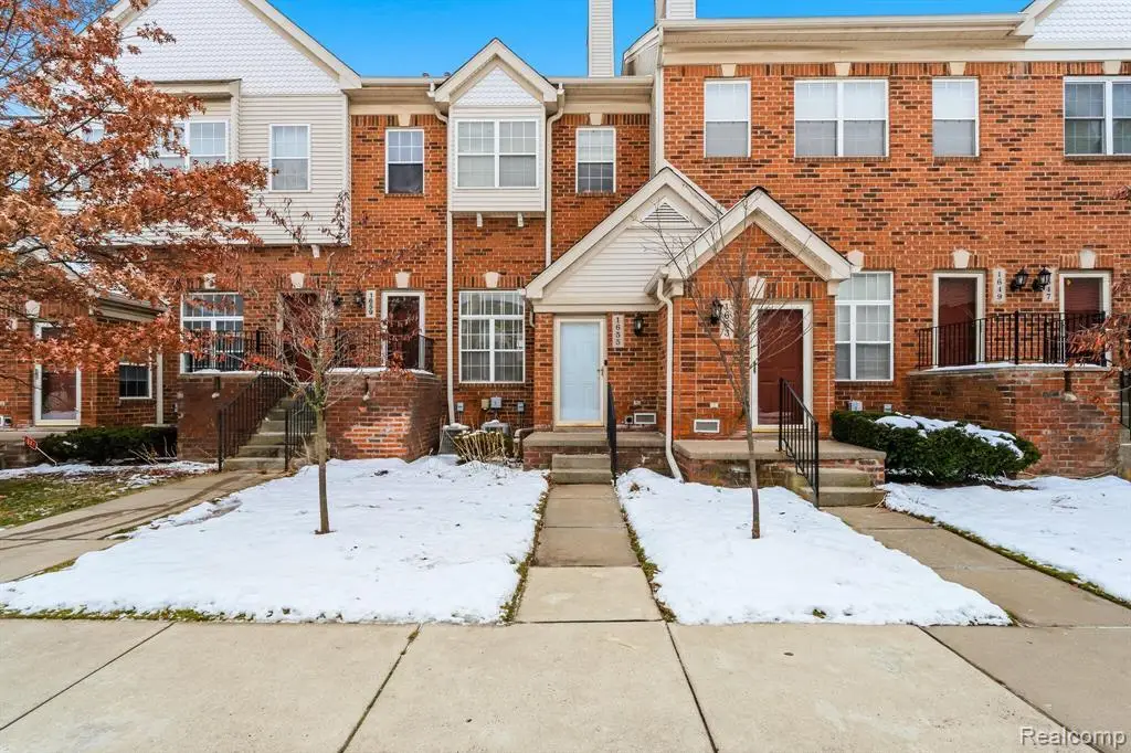 1825 Campau Farms Circle Circle, Detroit, MI 48207 - #1