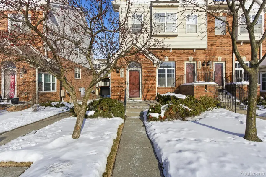 1825 Campau Farms Circle Circle, Detroit, MI 48207 - #3