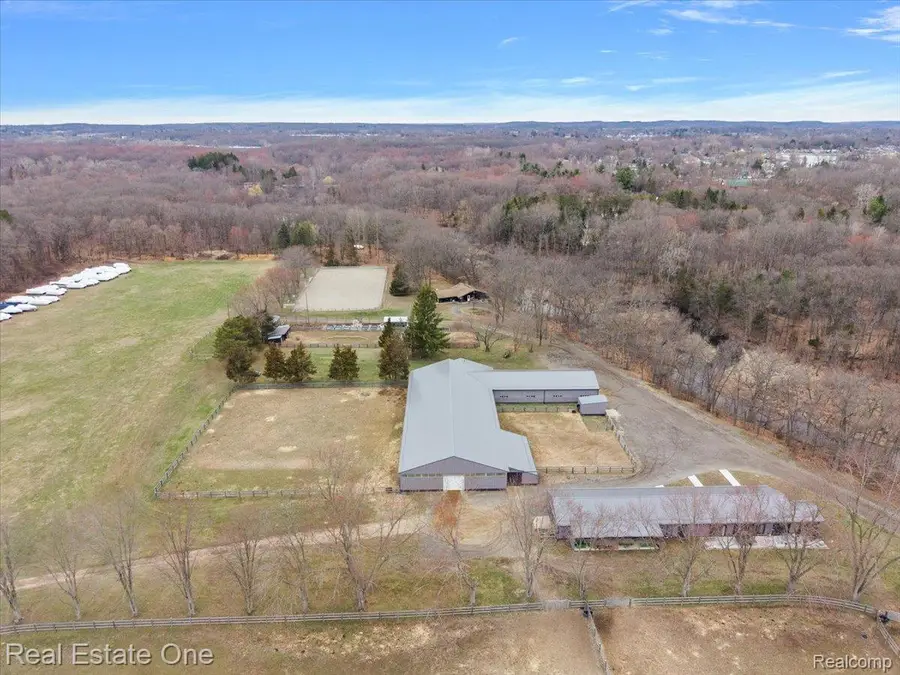 1050 Oxbow Lake Road, White Lake, MI 48386 - #3