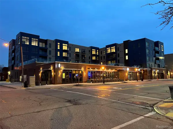 166 Oak Street #410, Wyandotte, MI 48192