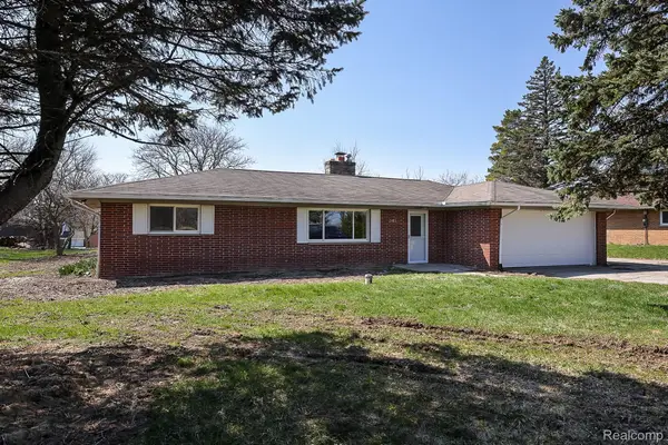 2462 Green Acres Drive, GrandBlanc, MI 48439