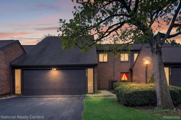 3124 Lindenwood Drive, Dearborn, MI 48120