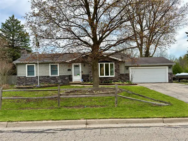 5934 Montebello Avenue, Haslett, MI 48840
