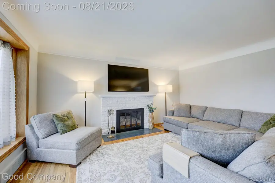 23107 N Rosedale Court, Saint Clair Shores, MI 48080 - #3