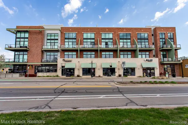 211 E 9 Mile Road #307, Ferndale, MI 48220