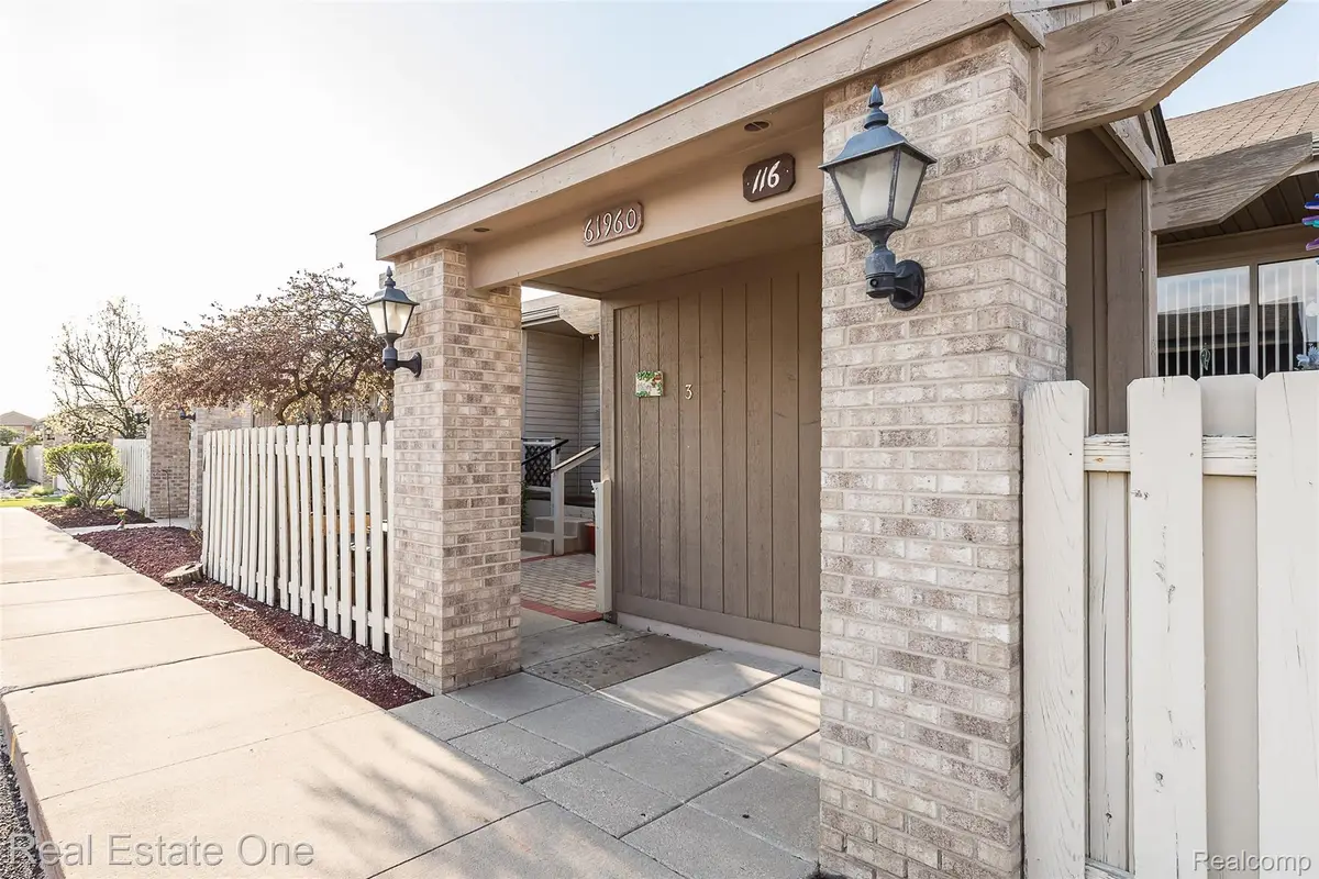 61960 Arlington #3, South Lyon, MI 48178 - #1