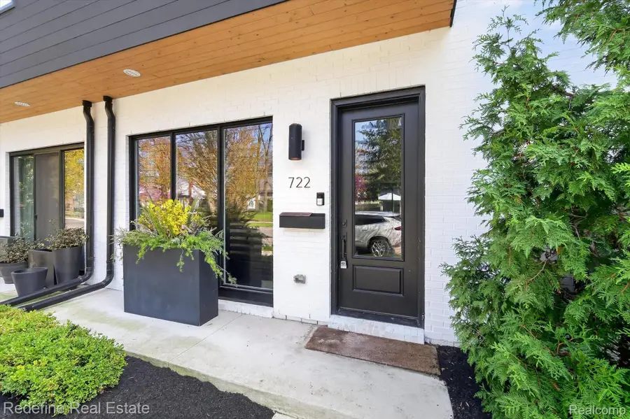 722 E Parent Avenue, Royal Oak, MI 48067 - #3