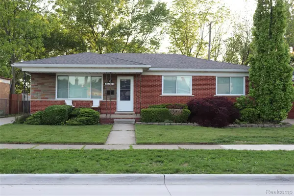 28347 Los Olas Drive, Warren, MI 48093