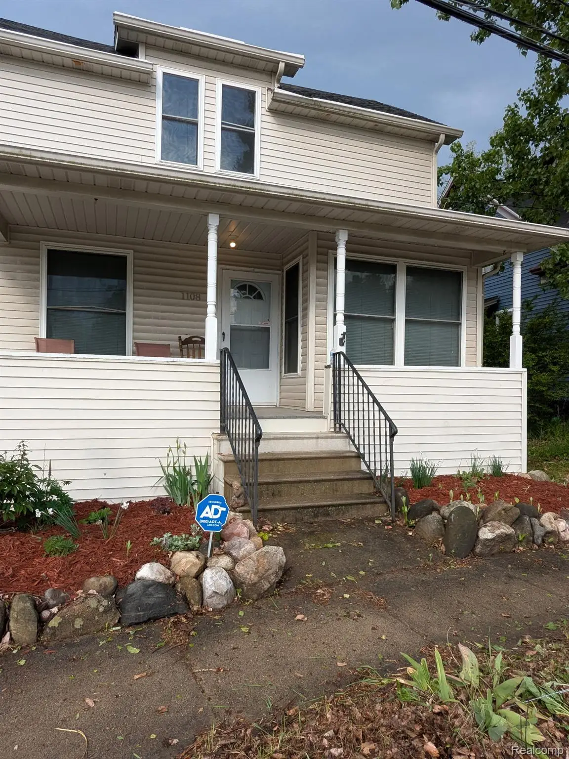 1108 S Grand Traverse Street, Flint, MI 48502 - #1
