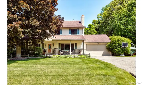 2697 Holland Street, LakeOrion, MI 48360