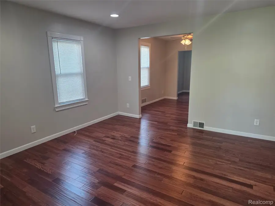 21958 Birchwood Avenue, Eastpointe, MI 48021 - #2