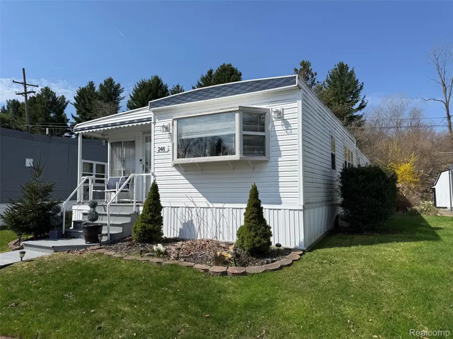 248 Shoreline Dr W., Sanilac, MI 48469 - #2