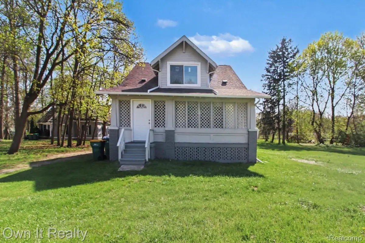 6023 Wayne Road, Romulus, MI 48174 - #1