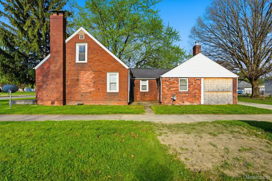 20604 Annapolis Street, Dearborn Heights, MI 48125 - #3