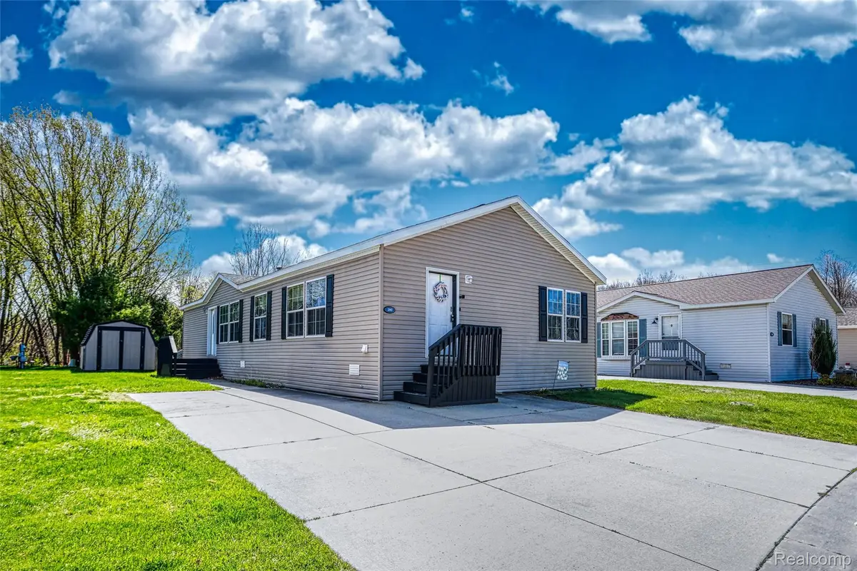 280 Pompano Court, Lapeer, MI 48446 - #1