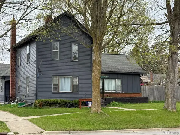 1138 W Oregon Street, Lapeer, MI 48446