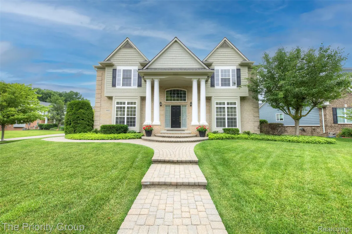 6083 Village Court, Clarkston, MI 48346 - #1