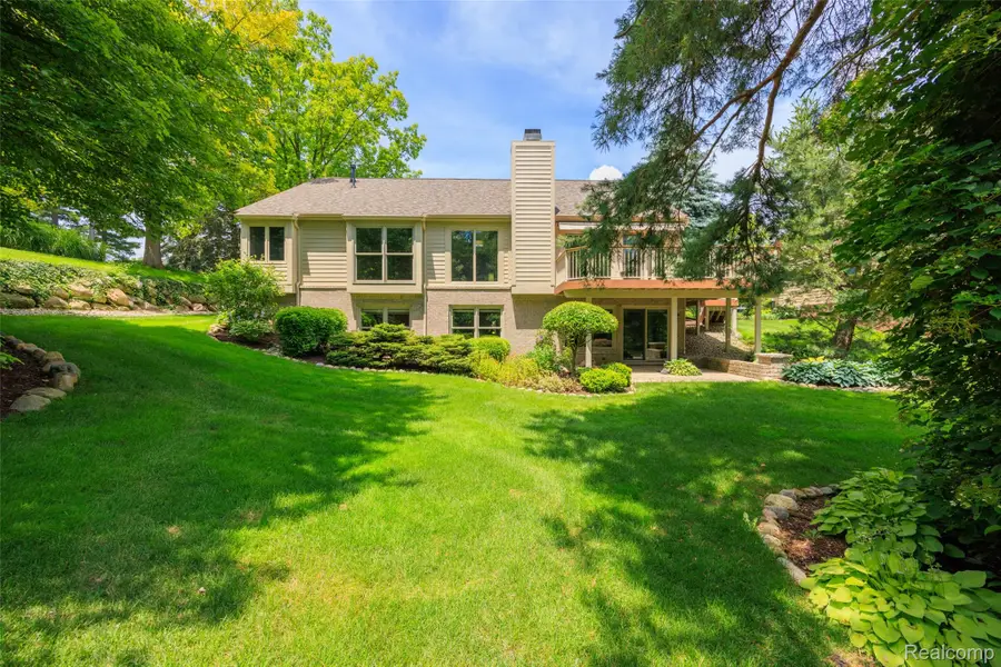 4791 Roundtree Drive #1, Brighton, MI 48116 - #2