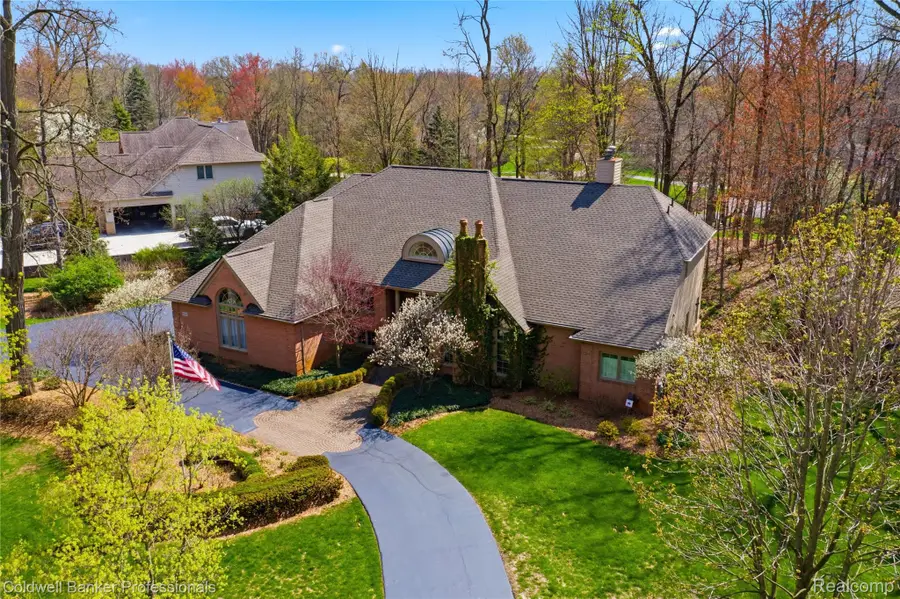 7520 Mistwood Drive, White Lake, MI 48383 - #2