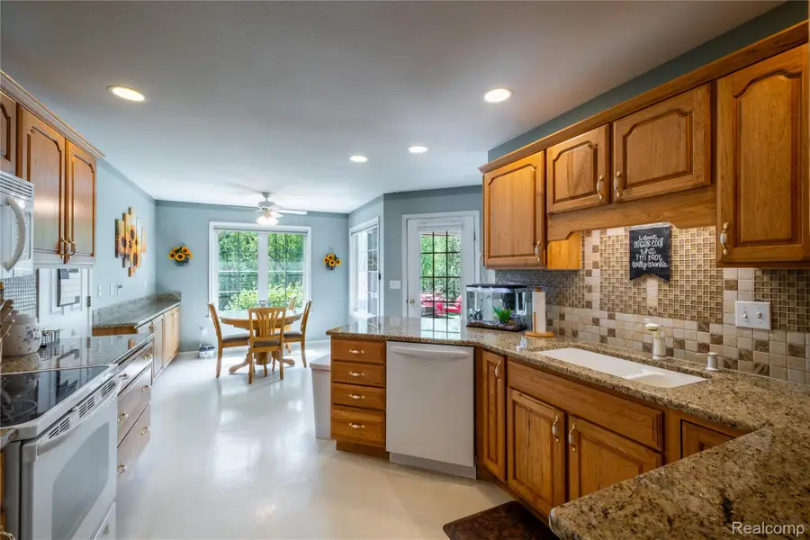 297 Carriage Way, Davison, MI 48423 - #3