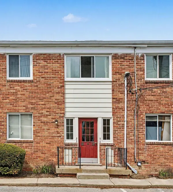 32718 Grand River Avenue #C10, Farmington, MI 48336