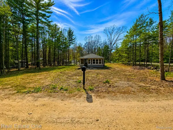 1961 N Beechwood Drive, Mears, MI 49436