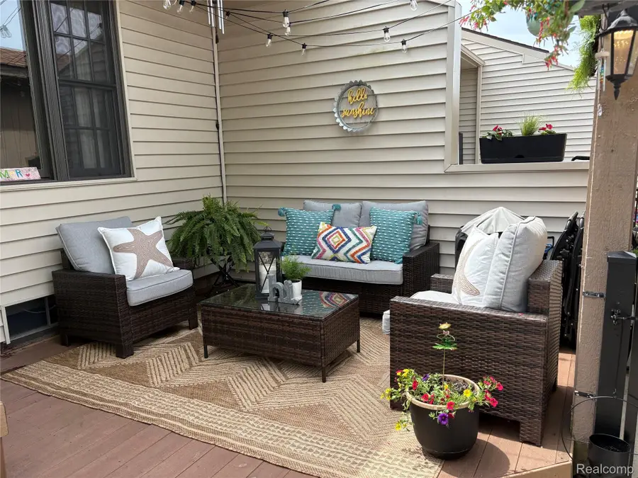 25126 Jefferson Court #1, South Lyon, MI 48178 - #2