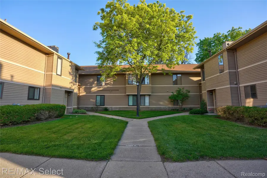 250 Briarcrest Drive #130, Ann Arbor, MI 48104 - #3