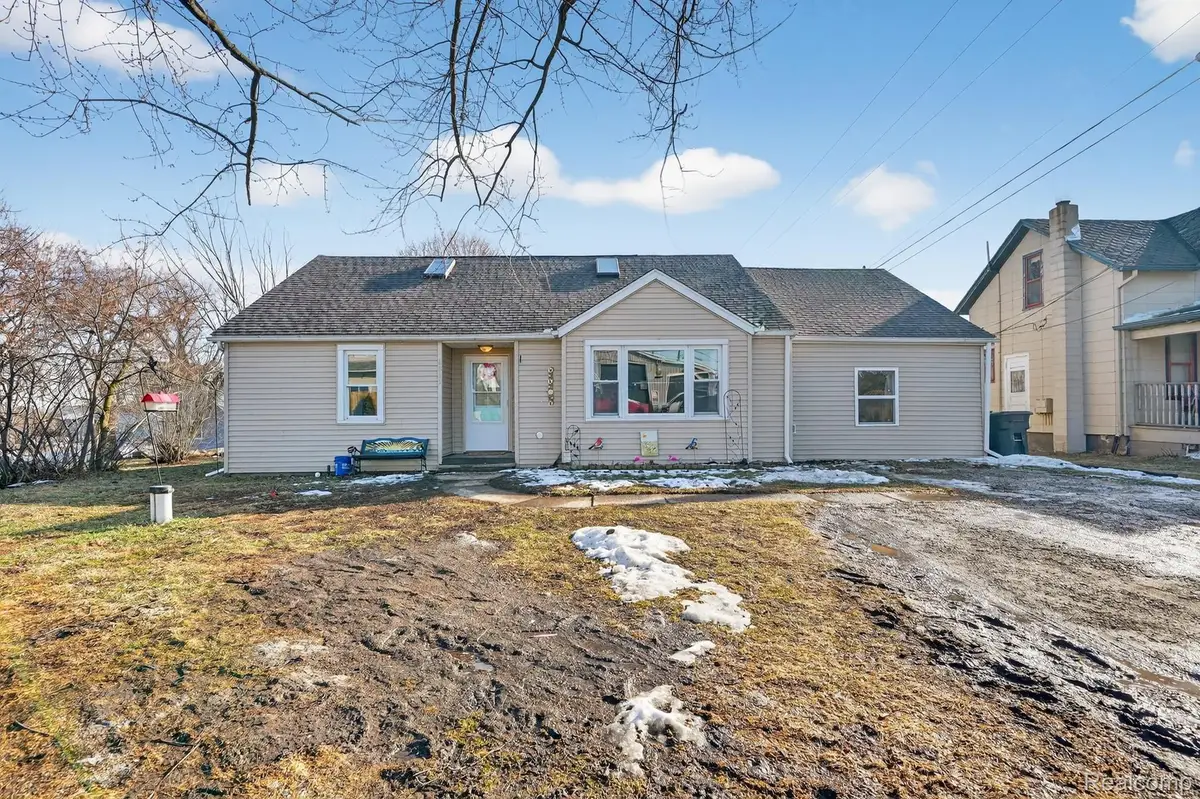 6015 Jeddo Road, Jeddo, MI 48032 - #1