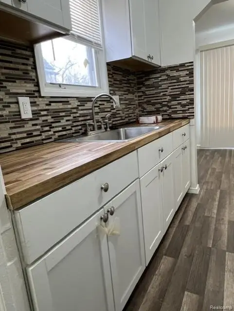 8620 Rosemont Avenue, Detroit, MI 48228 - #2