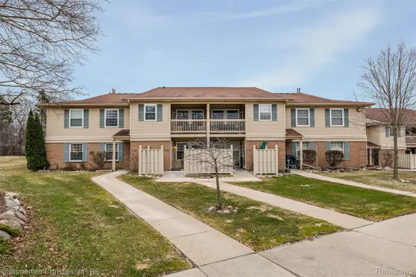 19272 Northridge Drive, Northville, MI 48167