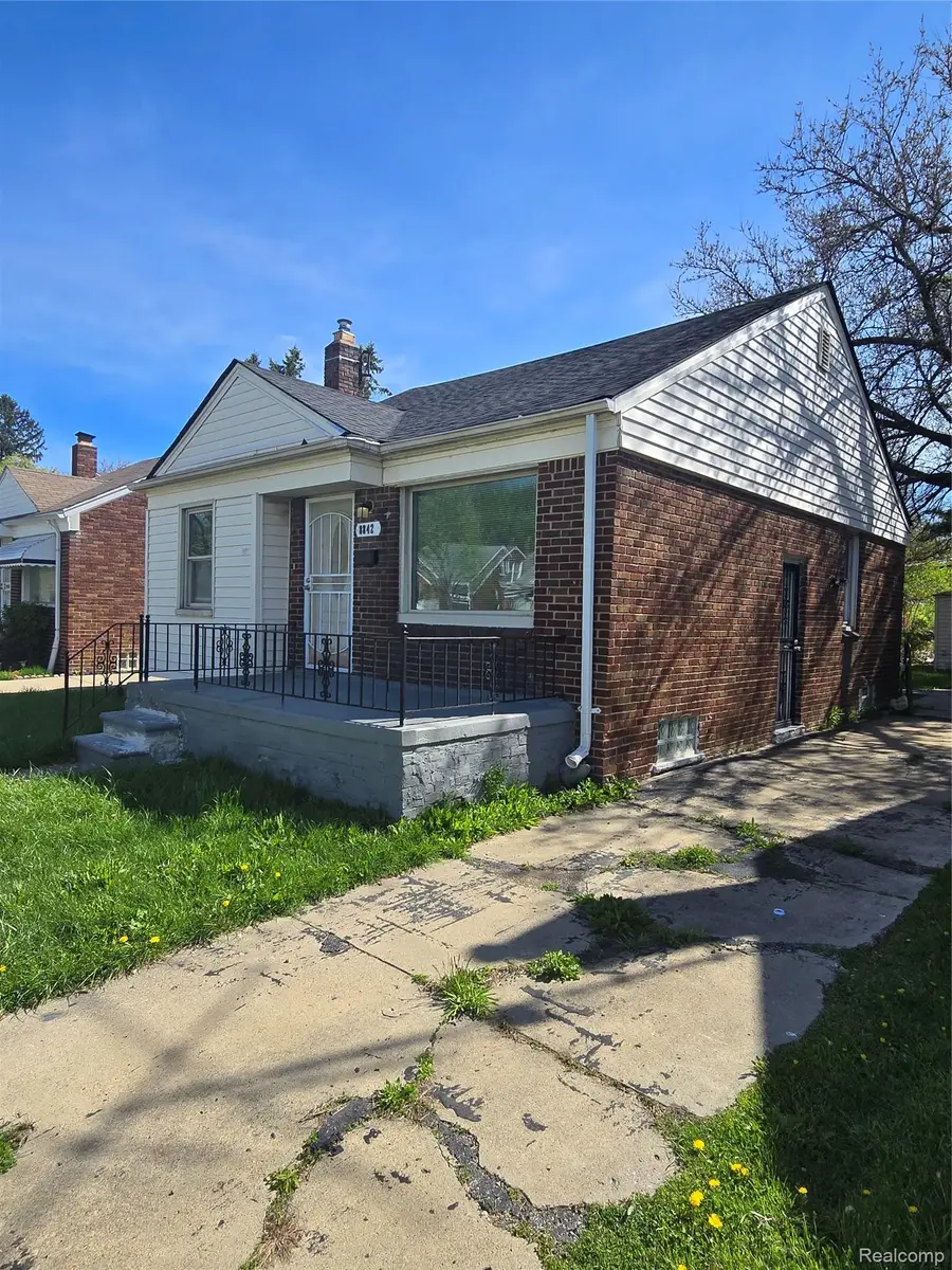8842 Longacre Street, Detroit, MI 48228 - #2