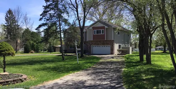 28251 Wildwood Trail, Farmington, MI 48336
