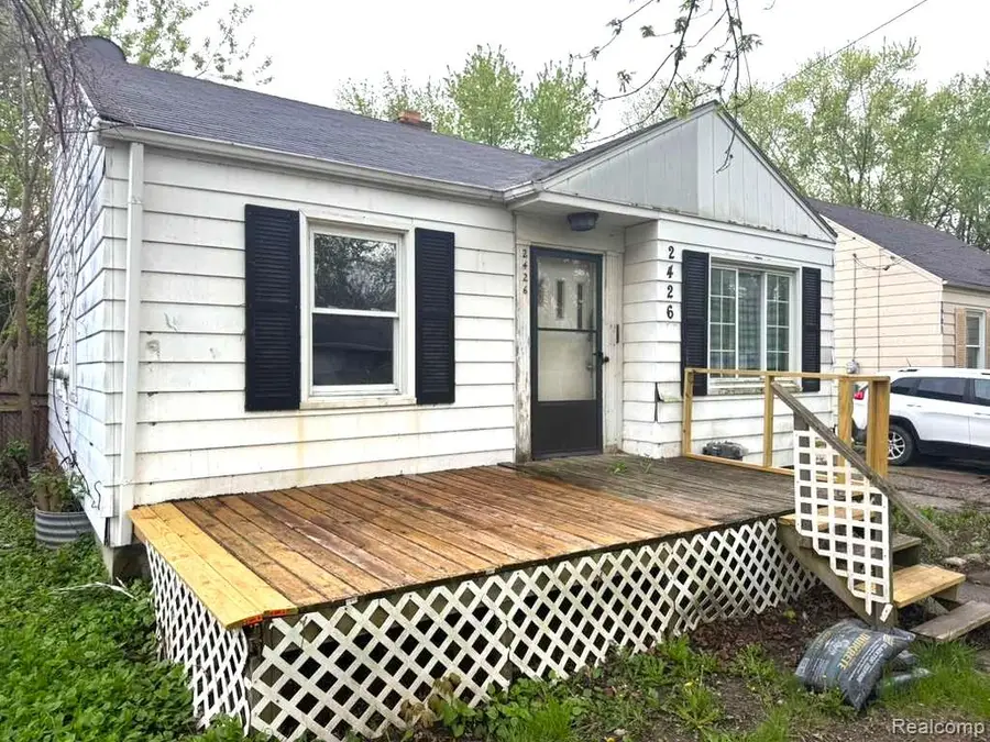 2426 Missouri Avenue, Flint, MI 48506 - #2