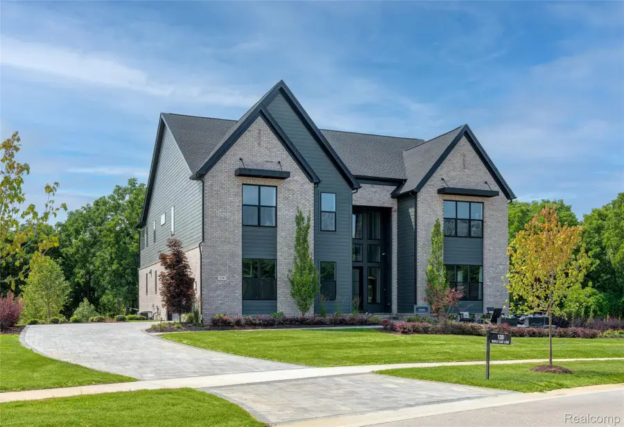 138 Maple Leaf Lane, Ann Arbor, MI 48105 - #2