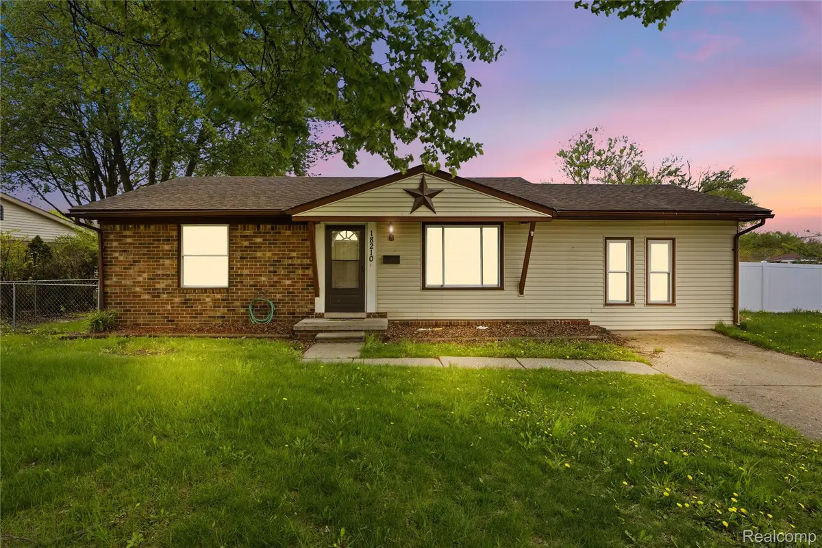 18210 Winwood Avenue, Brownstown, MI 48193 - #1