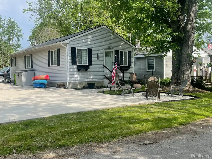 132 Maudlin Street, Novi, MI 48377 - #2