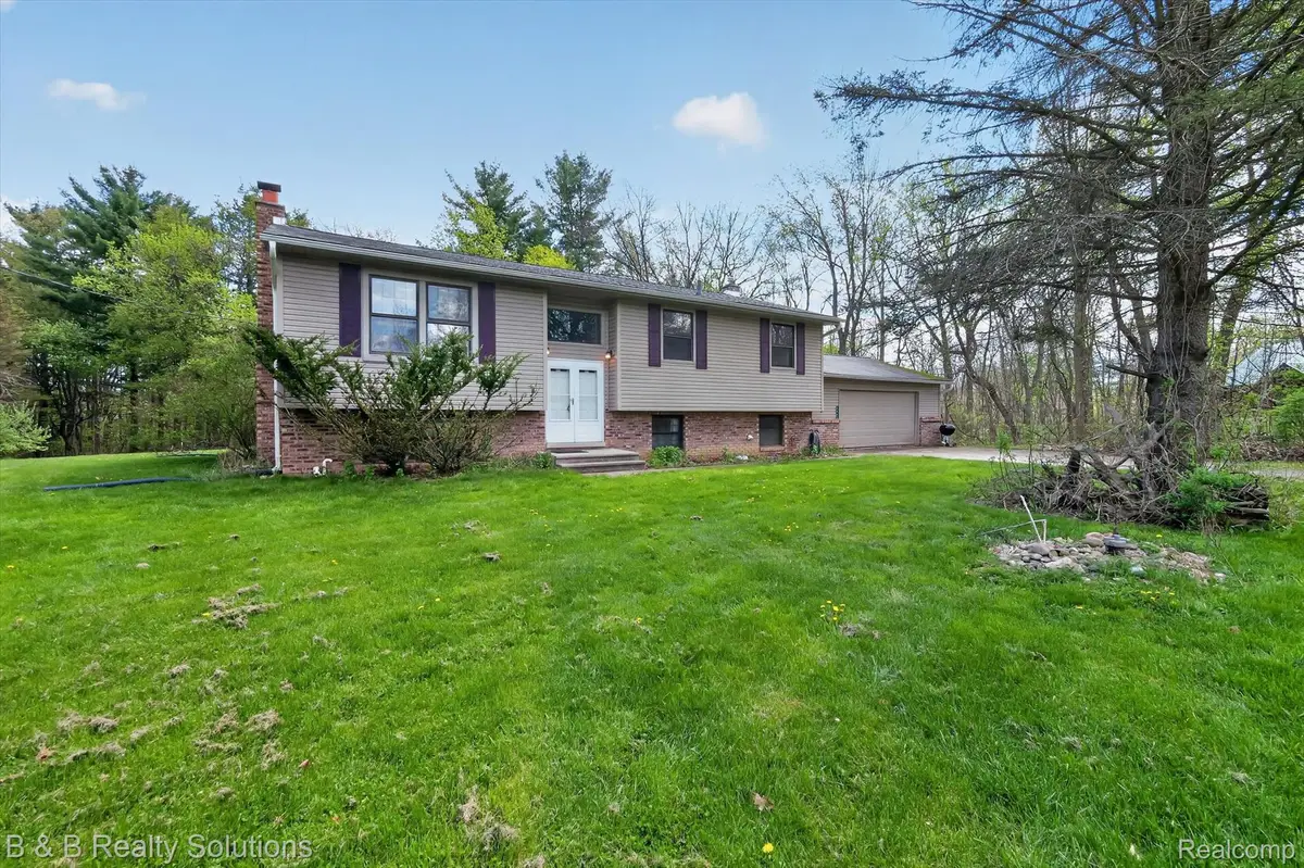 2467 N Lake George Road, Metamora, MI 48455 - #1