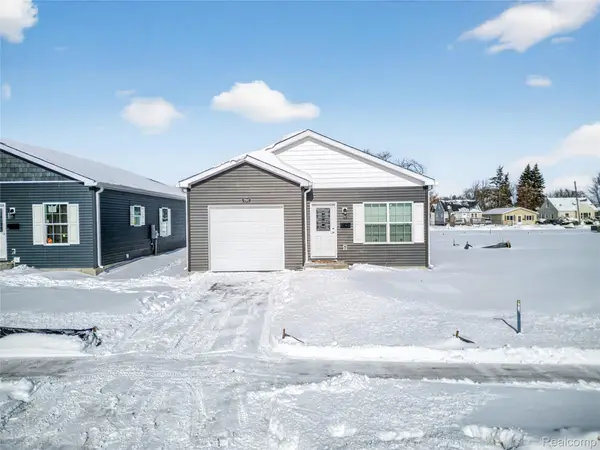 7551 Packard Ave, Warren, MI 48091