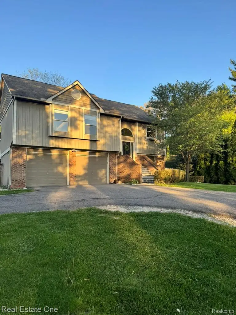 1345 S Milford Road, Milford, MI 48381 - #2