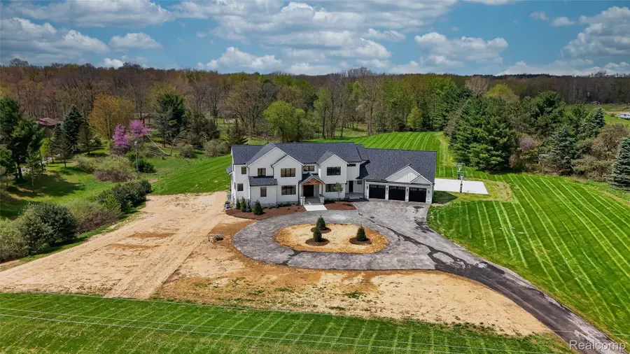 3664 Childs Lake Road, Milford, MI 48381 - #2
