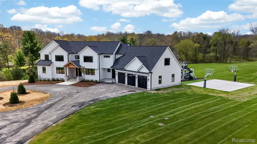 3664 Childs Lake Road, Milford, MI 48381 - #3