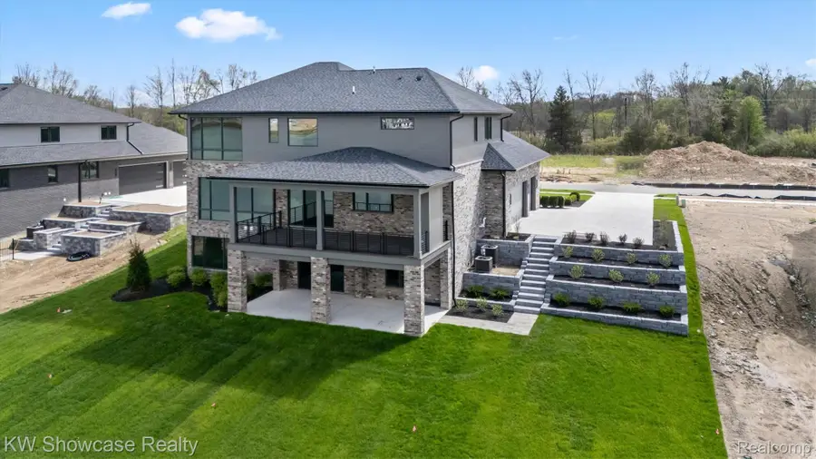 2559 Crystal Lake Drive, Commerce Township, MI 48382 - #2