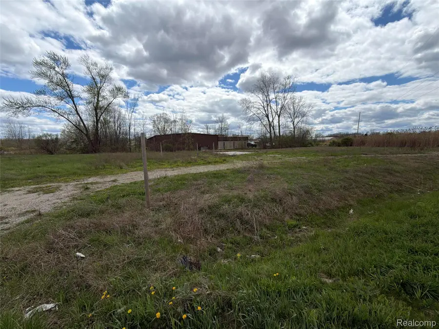 3155 W Thompson Road, Fenton, MI 48430 - #2