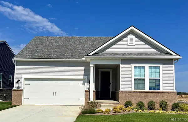 5330 Paisley Circle, Milford, MI 48381