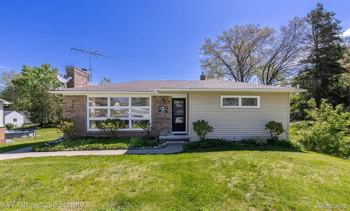 4344 Waterloo Street, Waterford, MI 48329 - #1